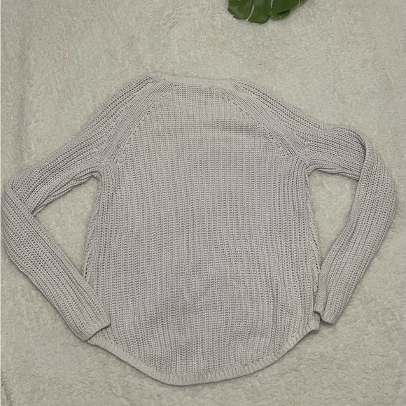 Like New! Knitted H&M Sweater, Size small - Picture 4 of 4